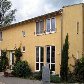 Wohnhaus am Ortsrand von Dudenhofen (Pfalz)